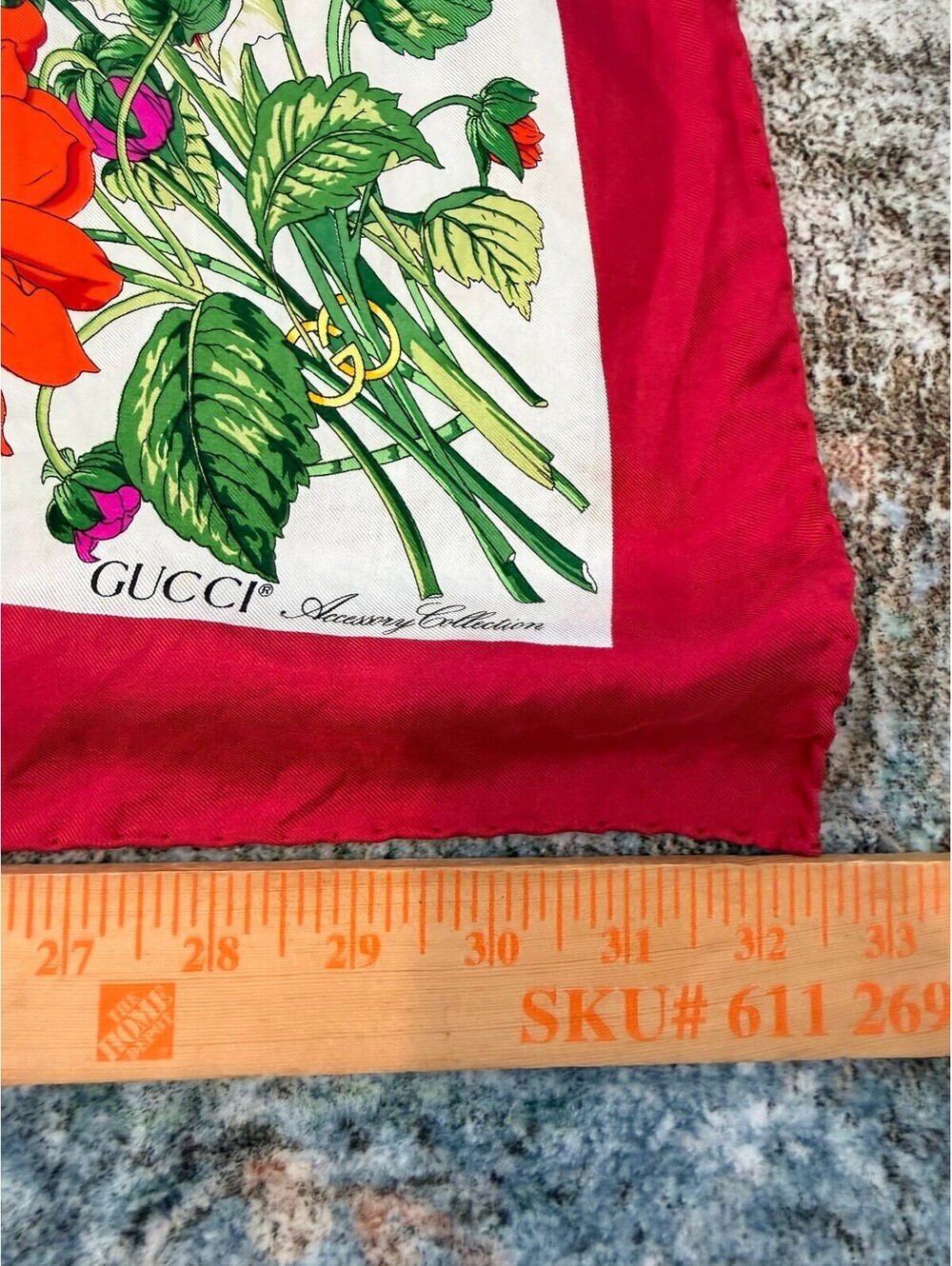 Vintage Gucci Flora Silk Scarf Red Floral Accornero Italy 33" Square - Picture 7 of 10